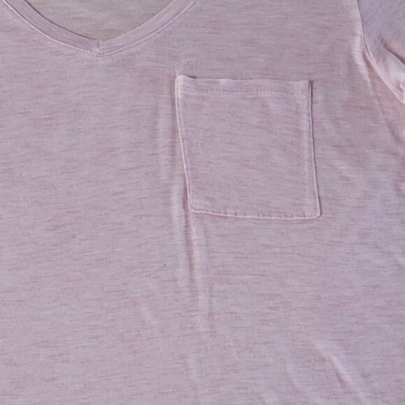 Tresics Women's Pink Short Sleeve V-Neck Pullover T-shirt - Picture 9 of 11